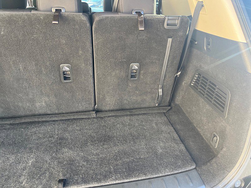 Used 2024 Nissan Pathfinder SV image 26