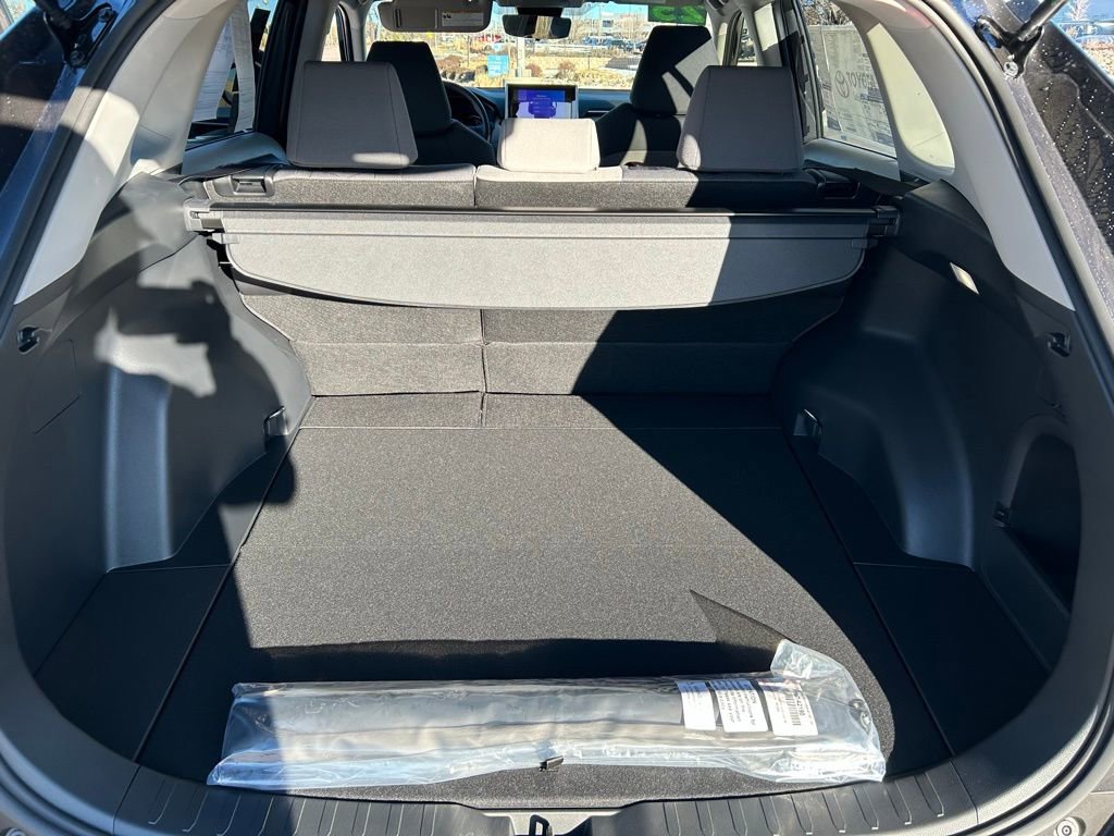 Used 2025 Toyota RAV4 XLE image 17