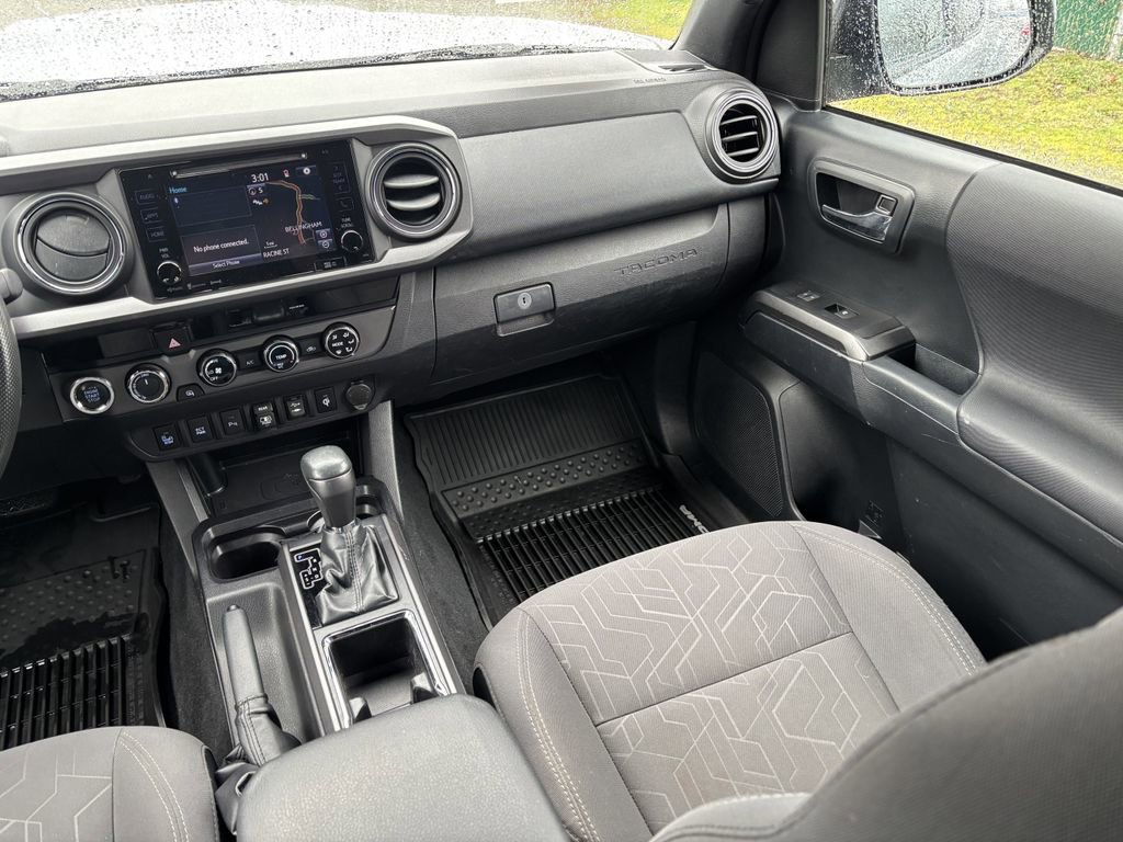 Used 2018 Toyota Tacoma TRD Sport w/ Technology Package AWD/4WD image 24