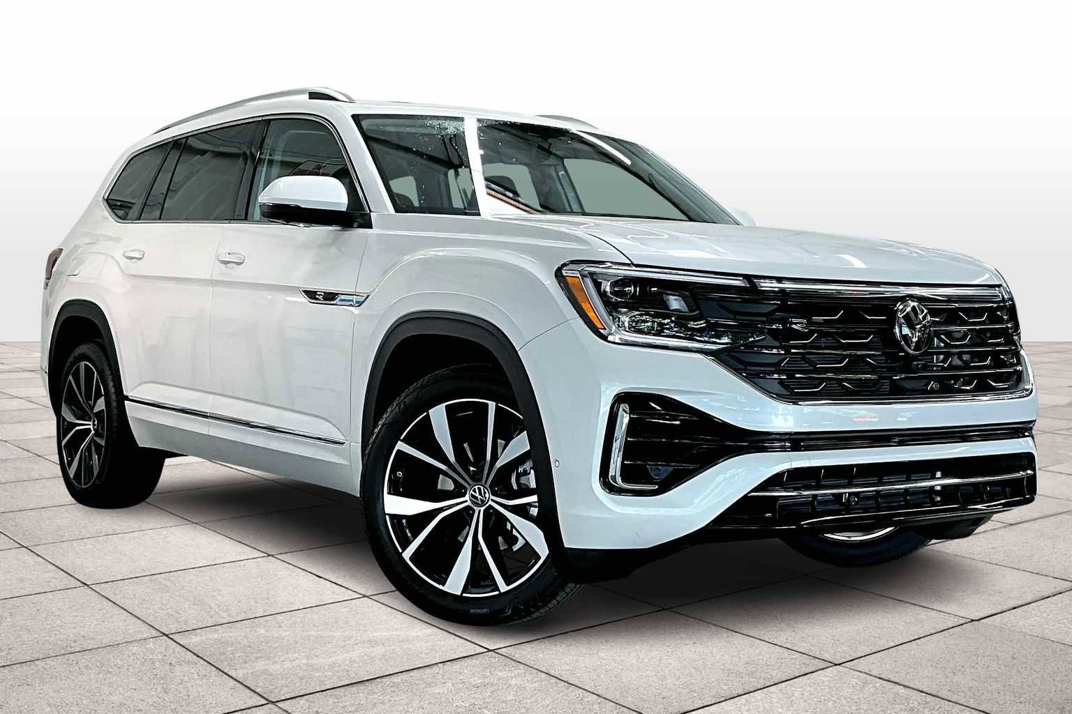 New 2026 Volkswagen Atlas SEL Premium R-Line image 2