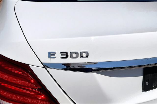 Used 2017 Mercedes-Benz E 300 image 23