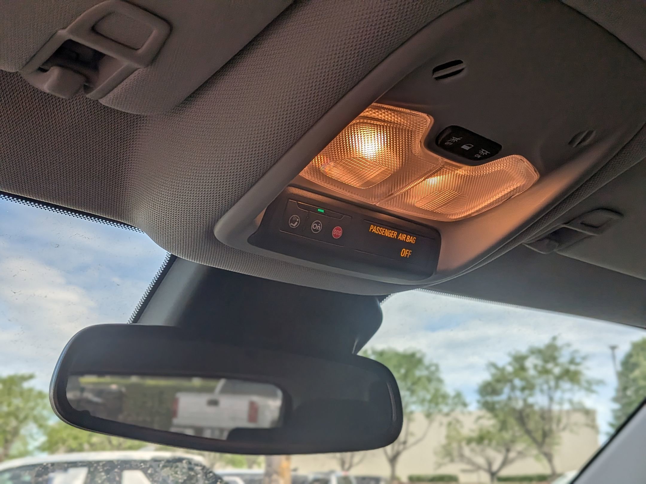 Certified 2025 Chevrolet TrailBlazer LT w/ Convenience Package FWD image 31