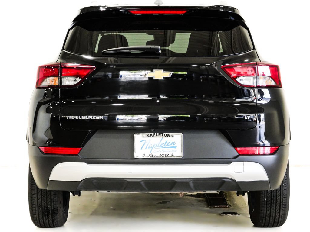 Used 2025 Chevrolet TrailBlazer LT FWD image 6