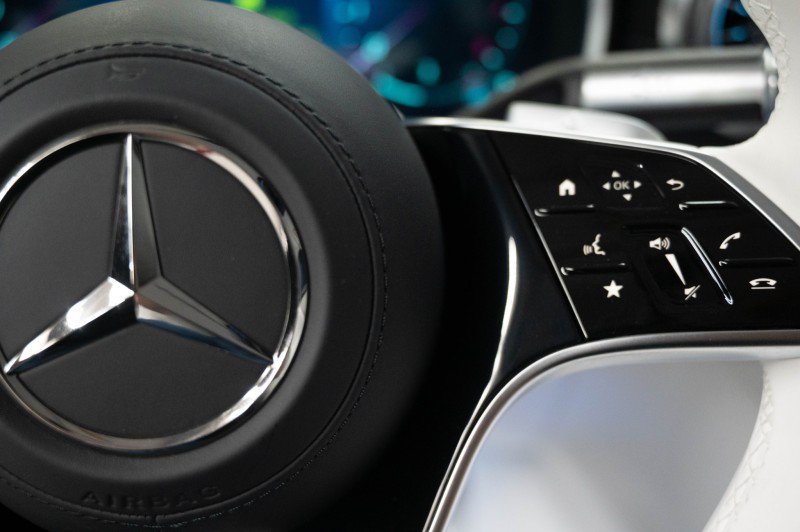 New 2026 Mercedes-Benz Maybach SL 680 image 24