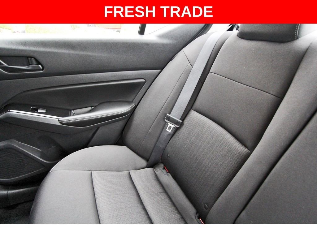 Used 2023 Nissan Altima 2.5 SV w/ SV Premium Package image 11