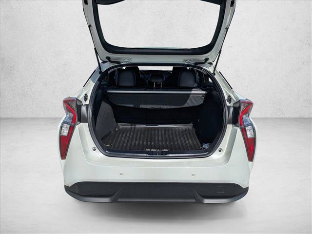 Used 2016 Toyota Prius Four Touring w/ Premium Convenience Package FWD image 6