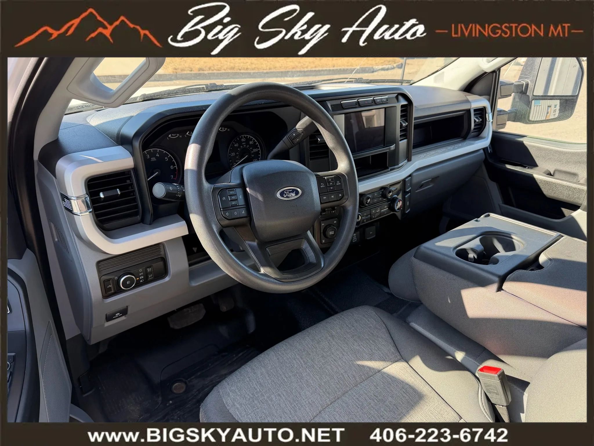 Used 2024 Ford F250 XL w/ XL Chrome Package image 12