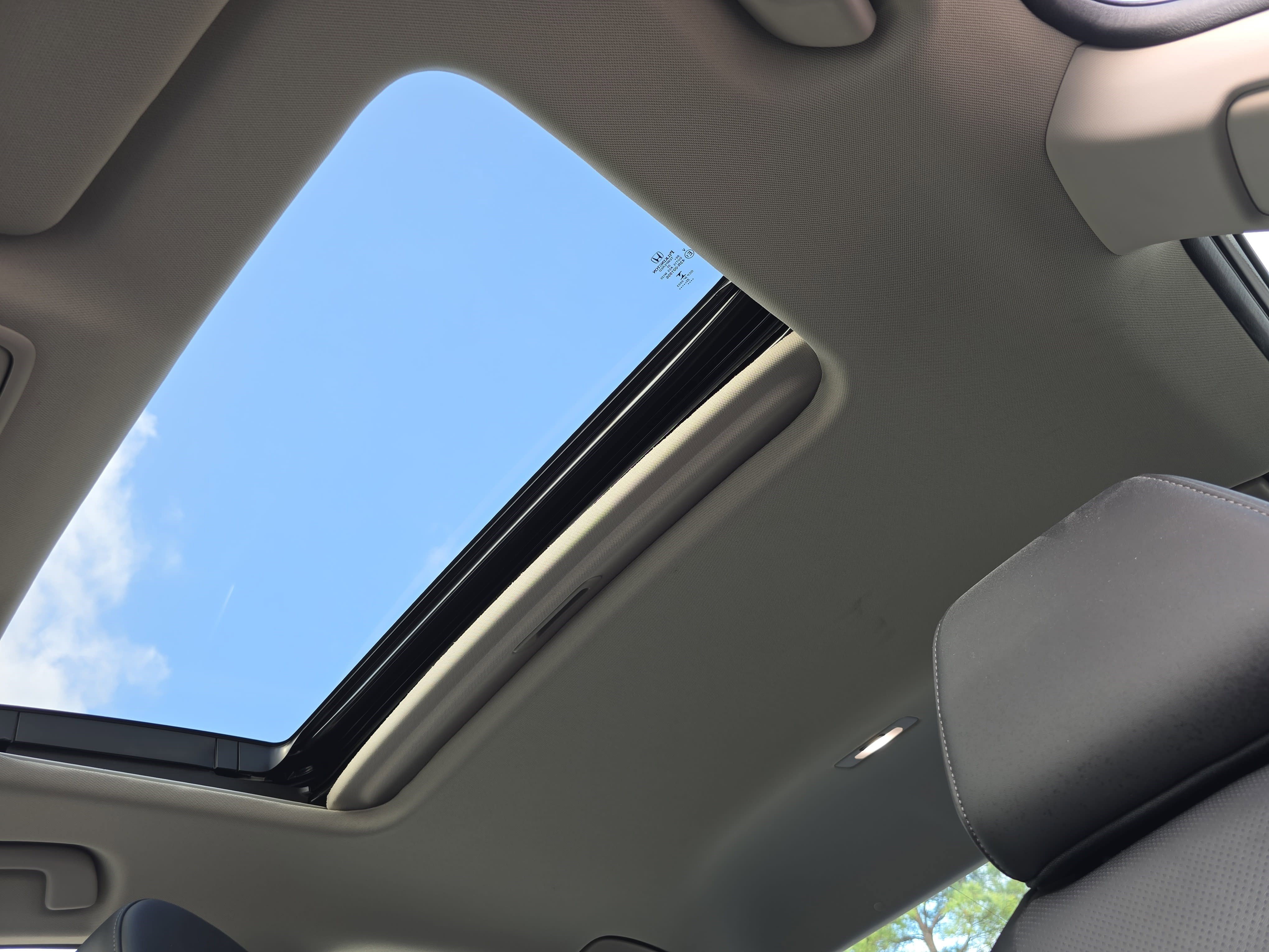 Used 2023 Honda Accord Touring image 29