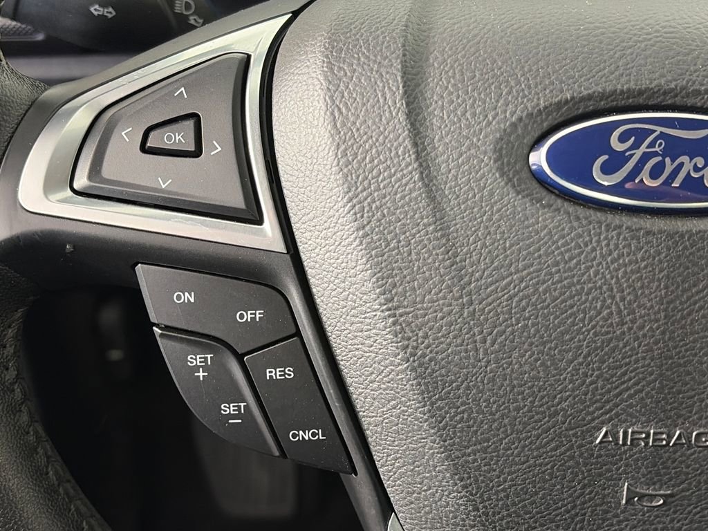 Certified 2018 Ford Fusion SE w/ Equipment Group 201A FWD image 17