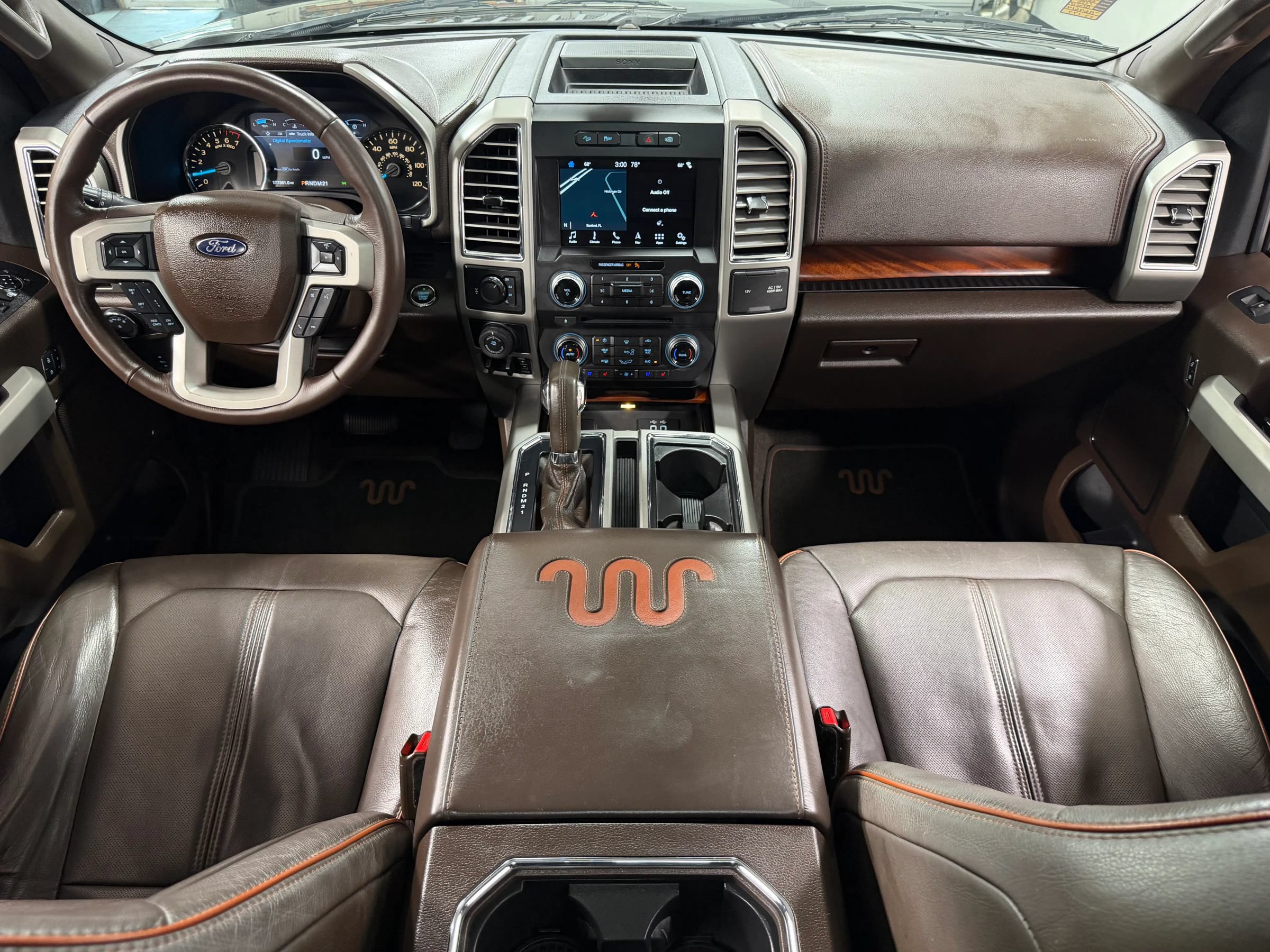 Used 2016 Ford F150 King Ranch w/ Equipment Group 601A Luxury AWD/4WD image 22