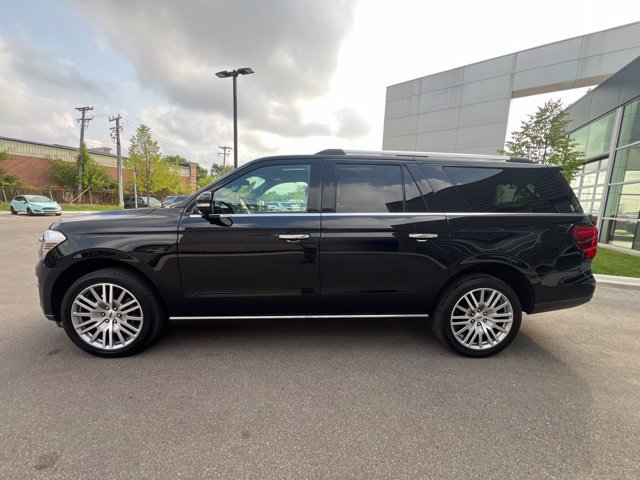 Used 2023 Ford Expedition Max Limited AWD/4WD image 8