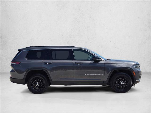 Used 2024 Jeep Grand Cherokee L Laredo AWD/4WD image 4