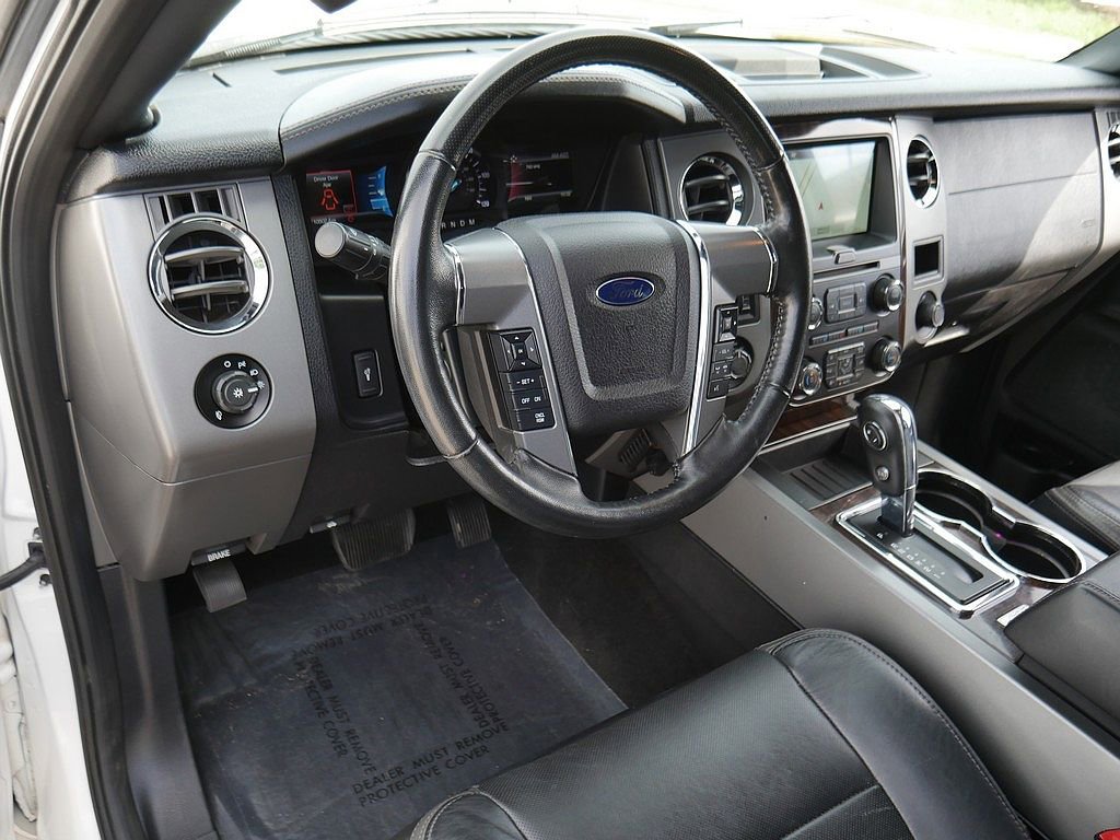 Used 2016 Ford Expedition Platinum AWD/4WD image 11