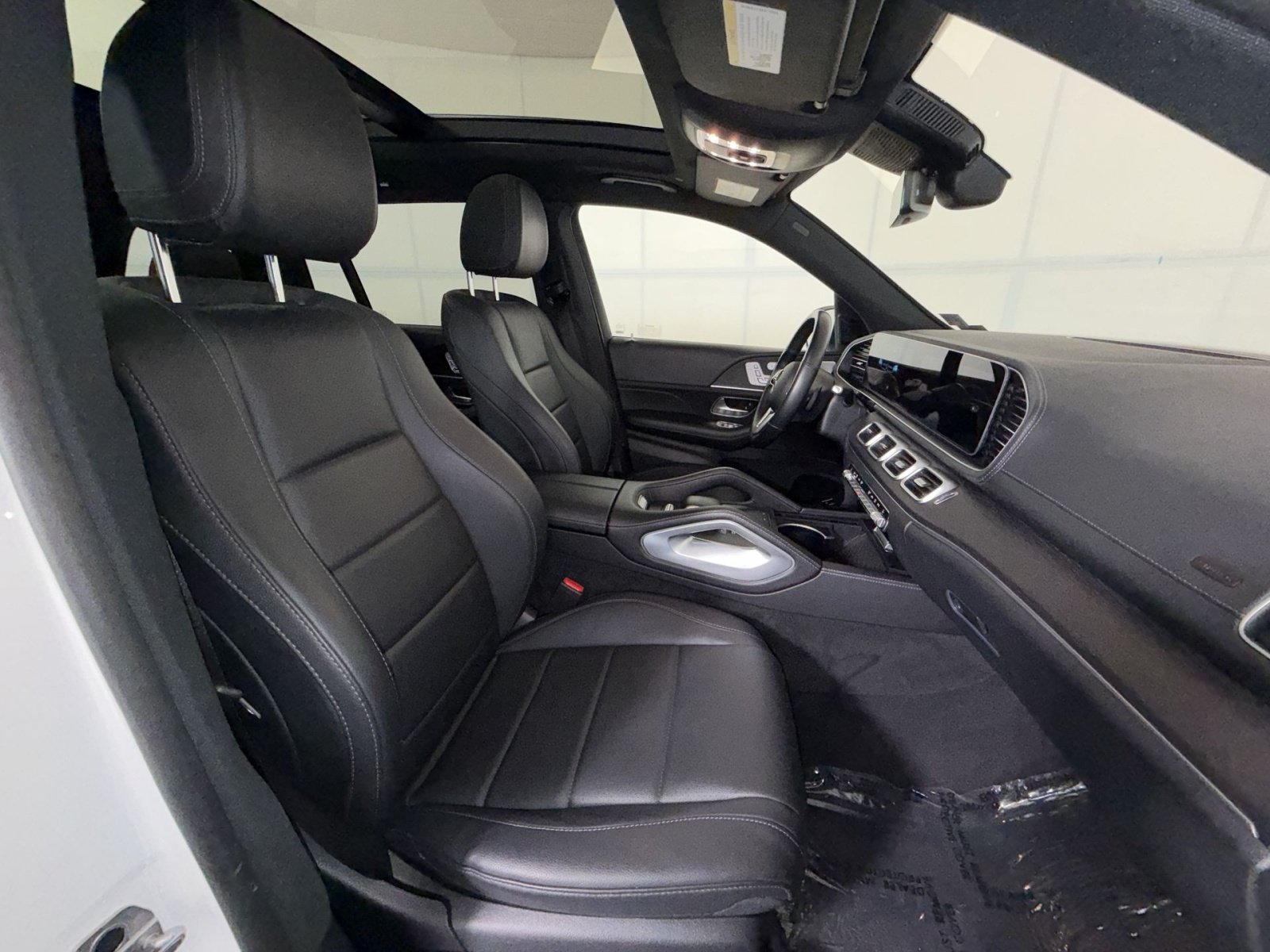 Used 2023 Mercedes-Benz GLS 450 4MATIC w/ AMG Line Exterior image 28