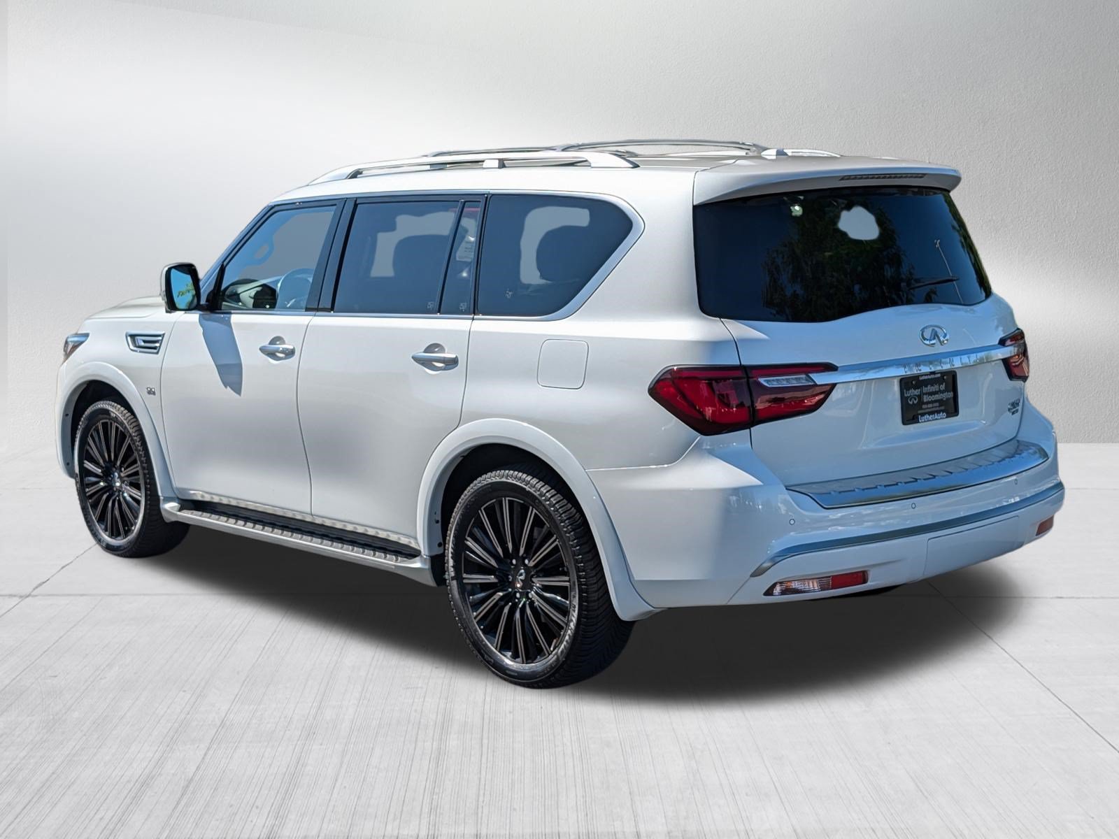 Used 2019 INFINITI QX80 Limited w/ All-Season Package AWD/4WD image 5