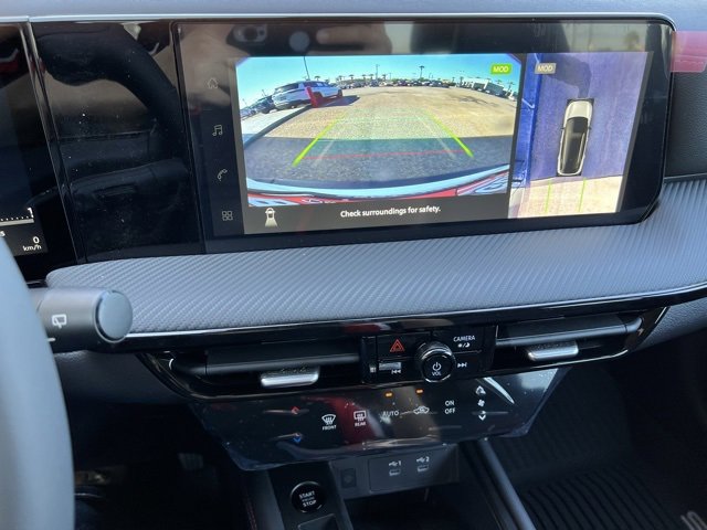 New 2026 Nissan Kicks SR image 4