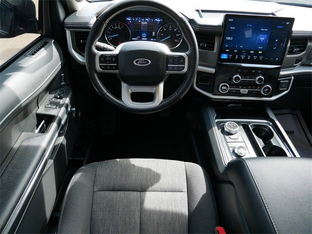Used 2024 Ford Expedition XLT image 16