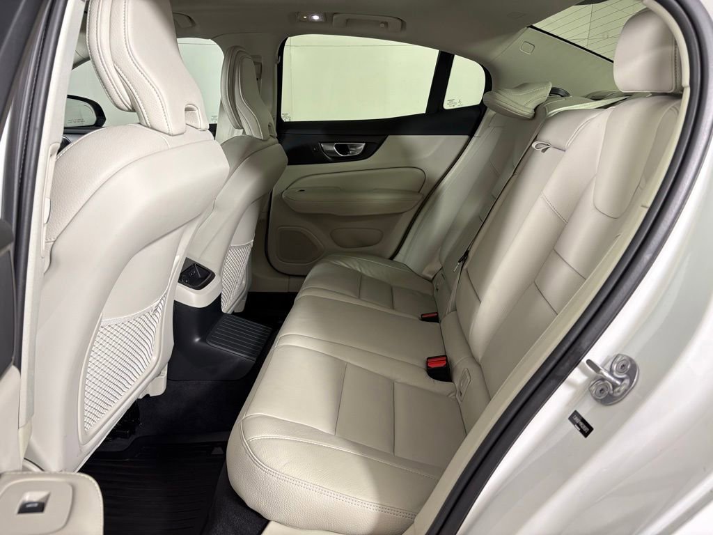 Used 2024 Volvo S60 T8 Ultimate w/ Climate Package image 35