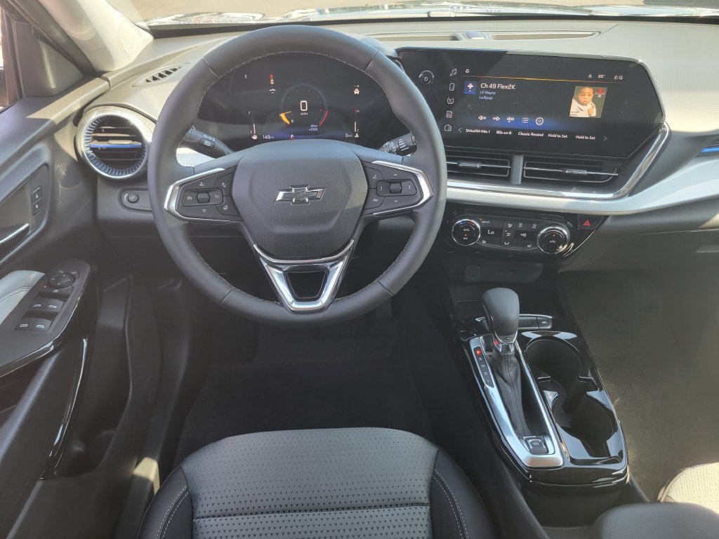 New 2026 Chevrolet Trax LT w/ Driver Confidence Package FWD image 4