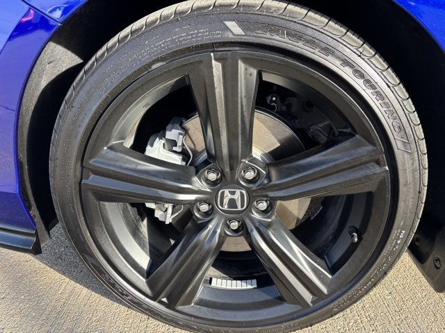 Certified 2025 Honda Accord Sport image 9