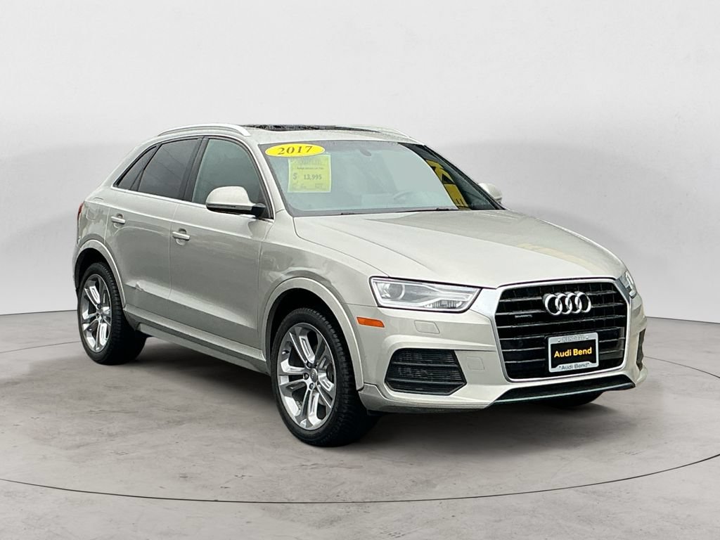 Used 2017 Audi Q3 2.0T Premium Plus w/ Premium Plus Package AWD/4WD image 3