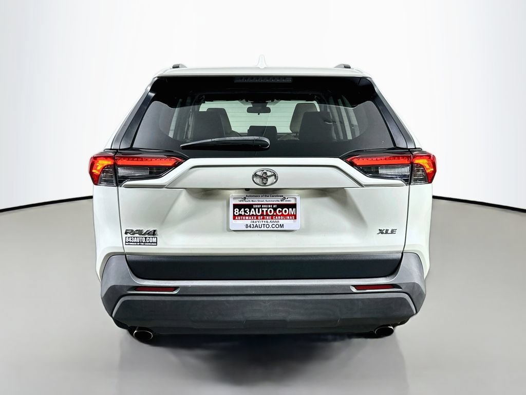 Used 2021 Toyota RAV4 XLE Premium FWD image 6