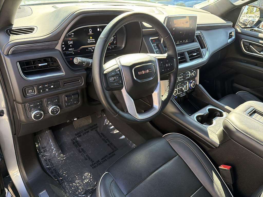 Used 2023 GMC Yukon XL SLT w/ SLT Premium Package AWD/4WD image 9