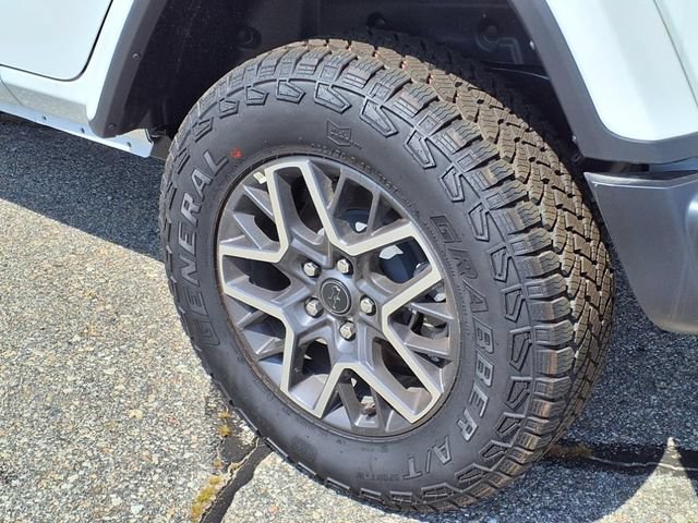 New 2025 Jeep Wrangler Unlimited Sahara w/ Safety Group AWD/4WD image 7