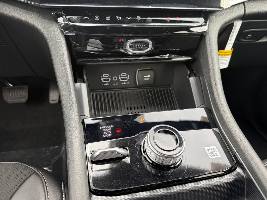 New 2026 Jeep Grand Cherokee Altitude AWD/4WD image 13