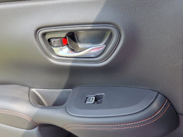 Used 2025 Honda HR-V Sport image 10
