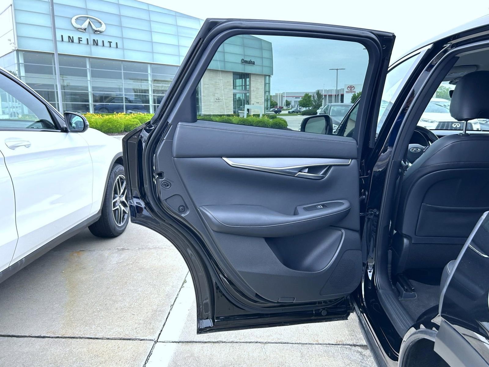 Certified 2025 INFINITI QX50 Pure image 21