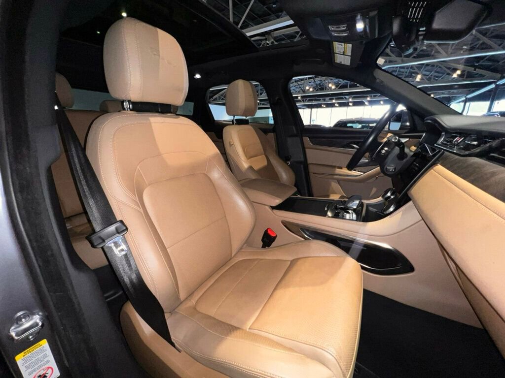 Used 2021 Jaguar F-PACE S image 33