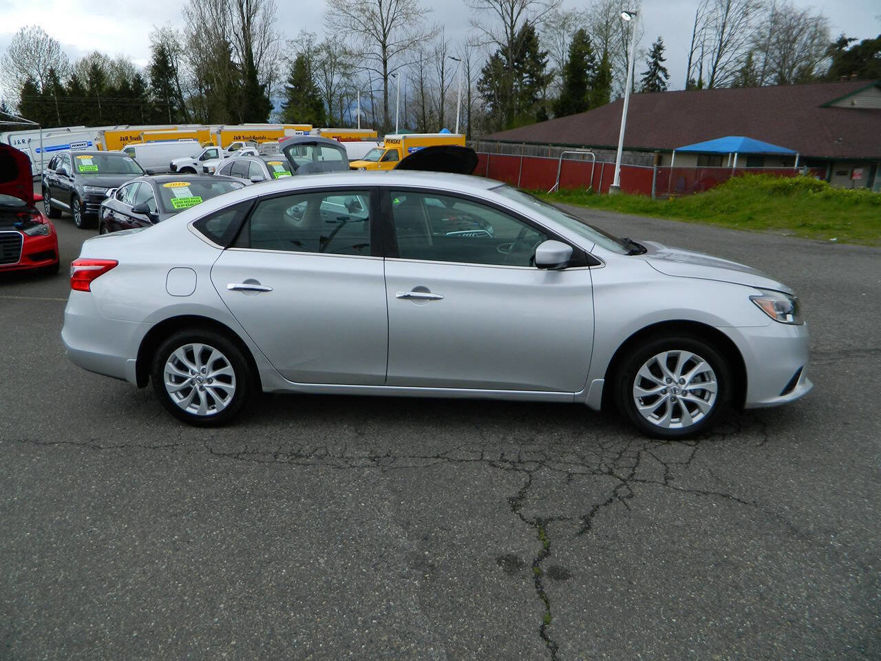 Used 2019 Nissan Sentra SV FWD image 9