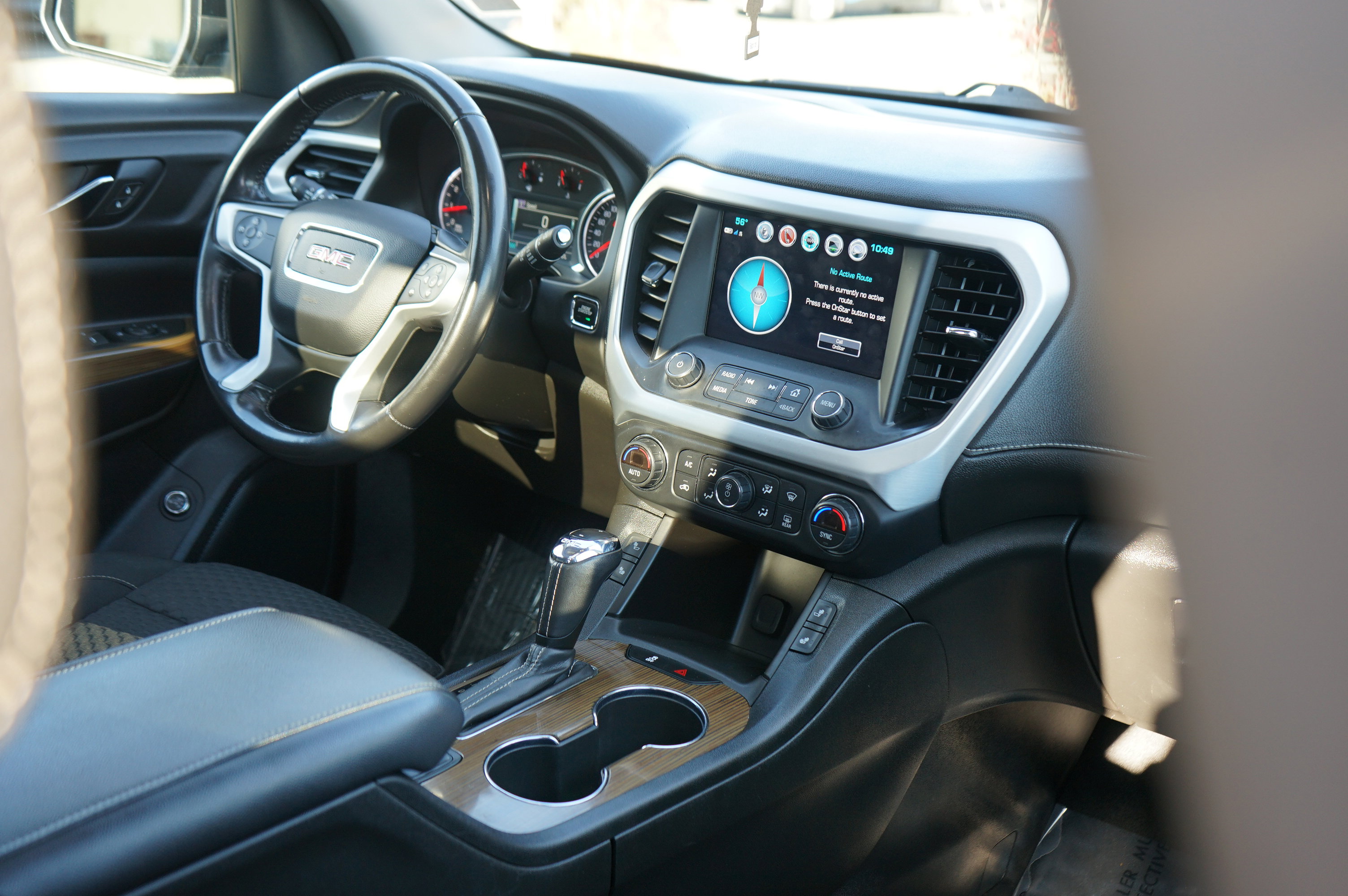 Used 2019 GMC Acadia SLE image 30