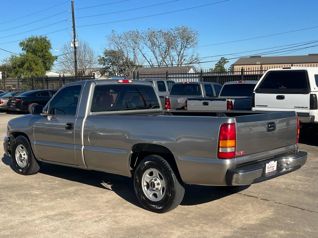 Used 2003 GMC Sierra 1500 W/T RWD image 4