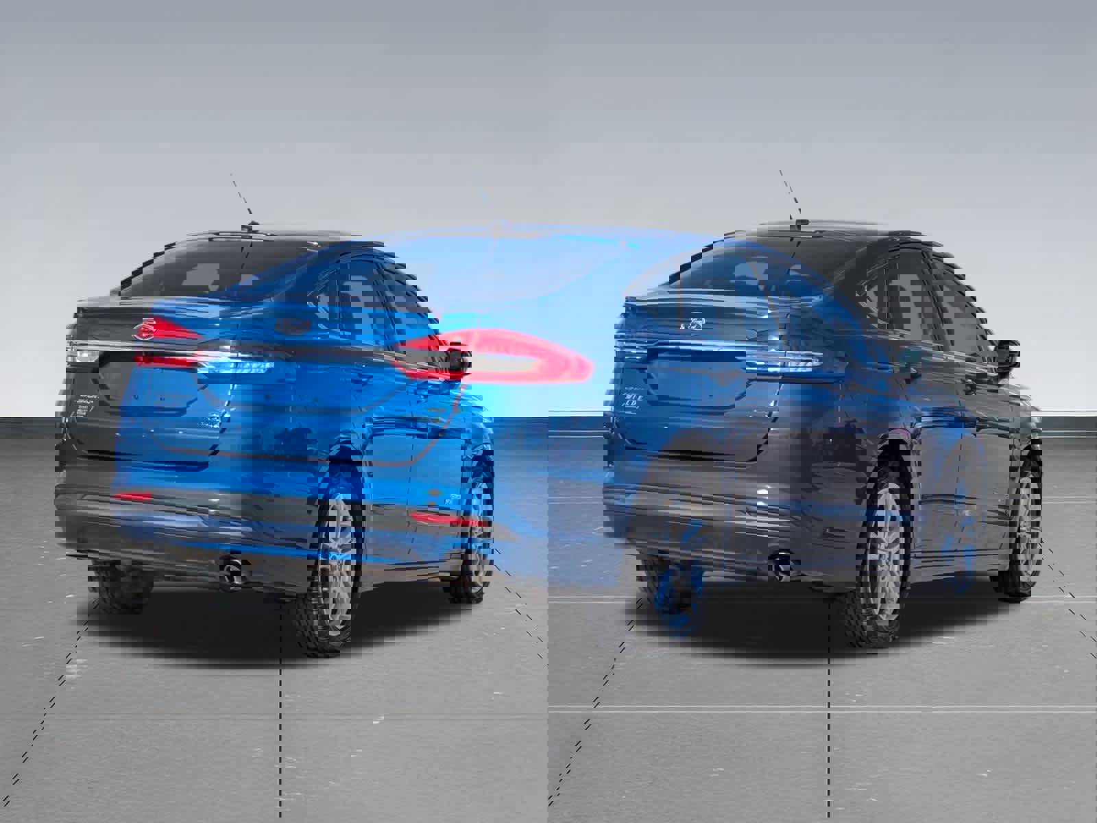 Used 2018 Ford Fusion SE image 6