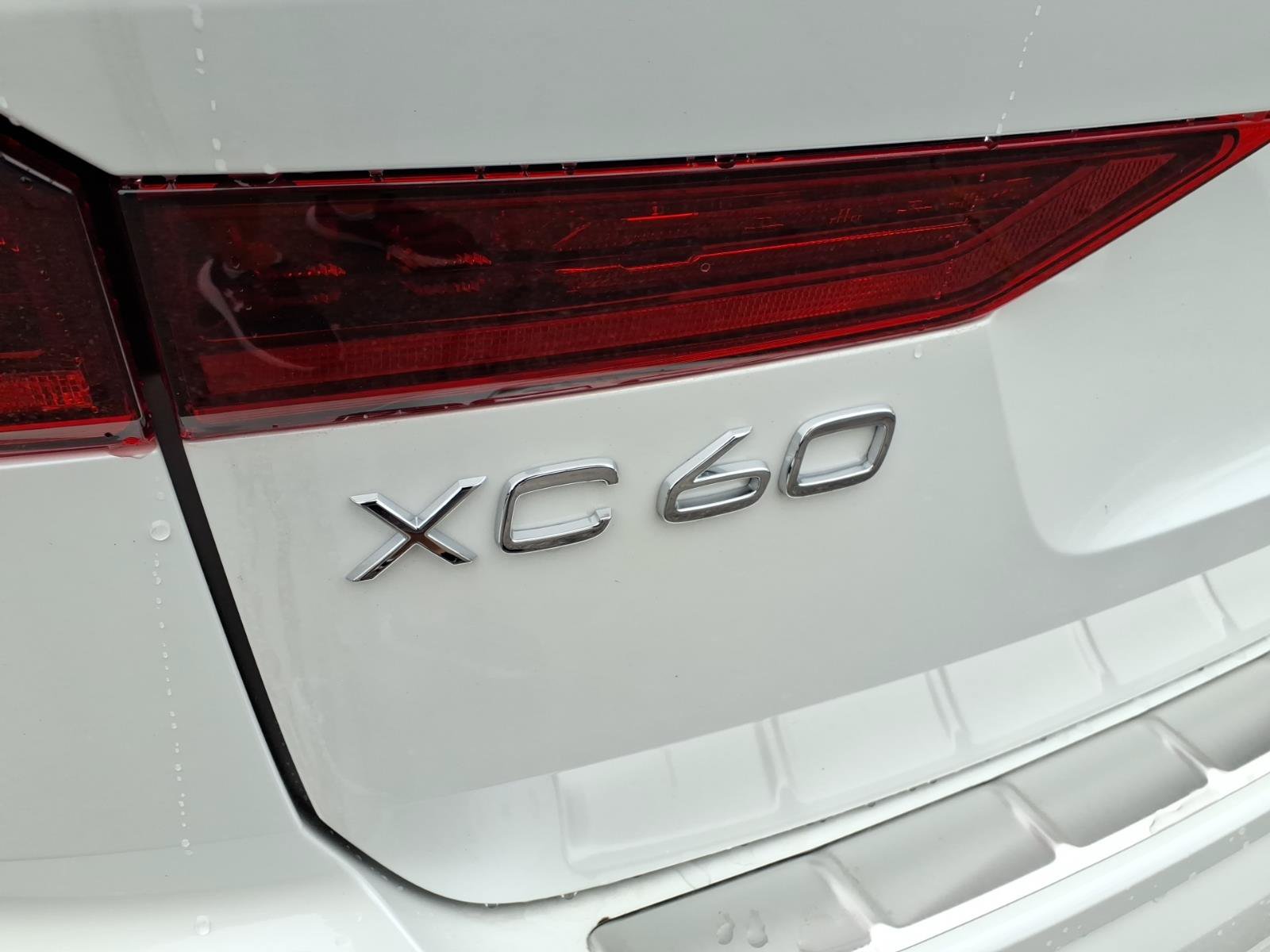 New 2026 Volvo XC60 B5 Plus w/ Protection Package Premier AWD/4WD image 9