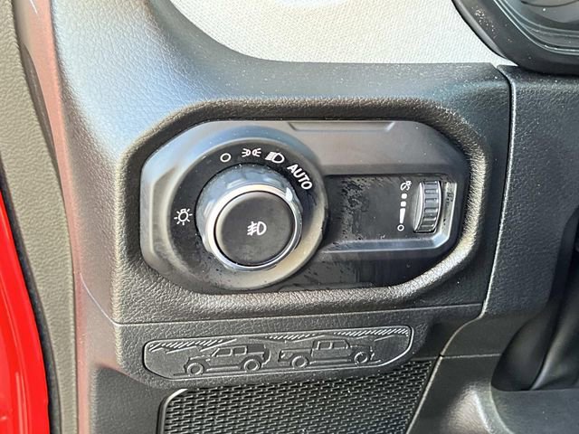 Used 2025 Jeep Wrangler Unlimited Sport AWD/4WD image 23