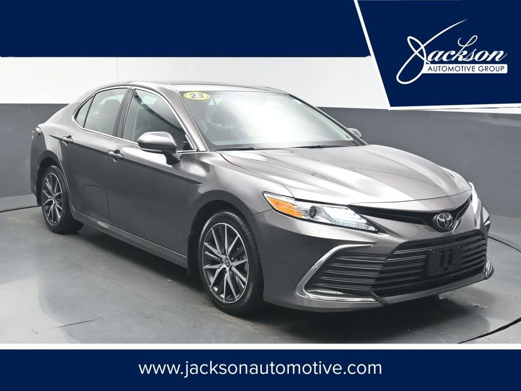 Used 2023 Toyota Camry XLE w/ Cold Weather Package