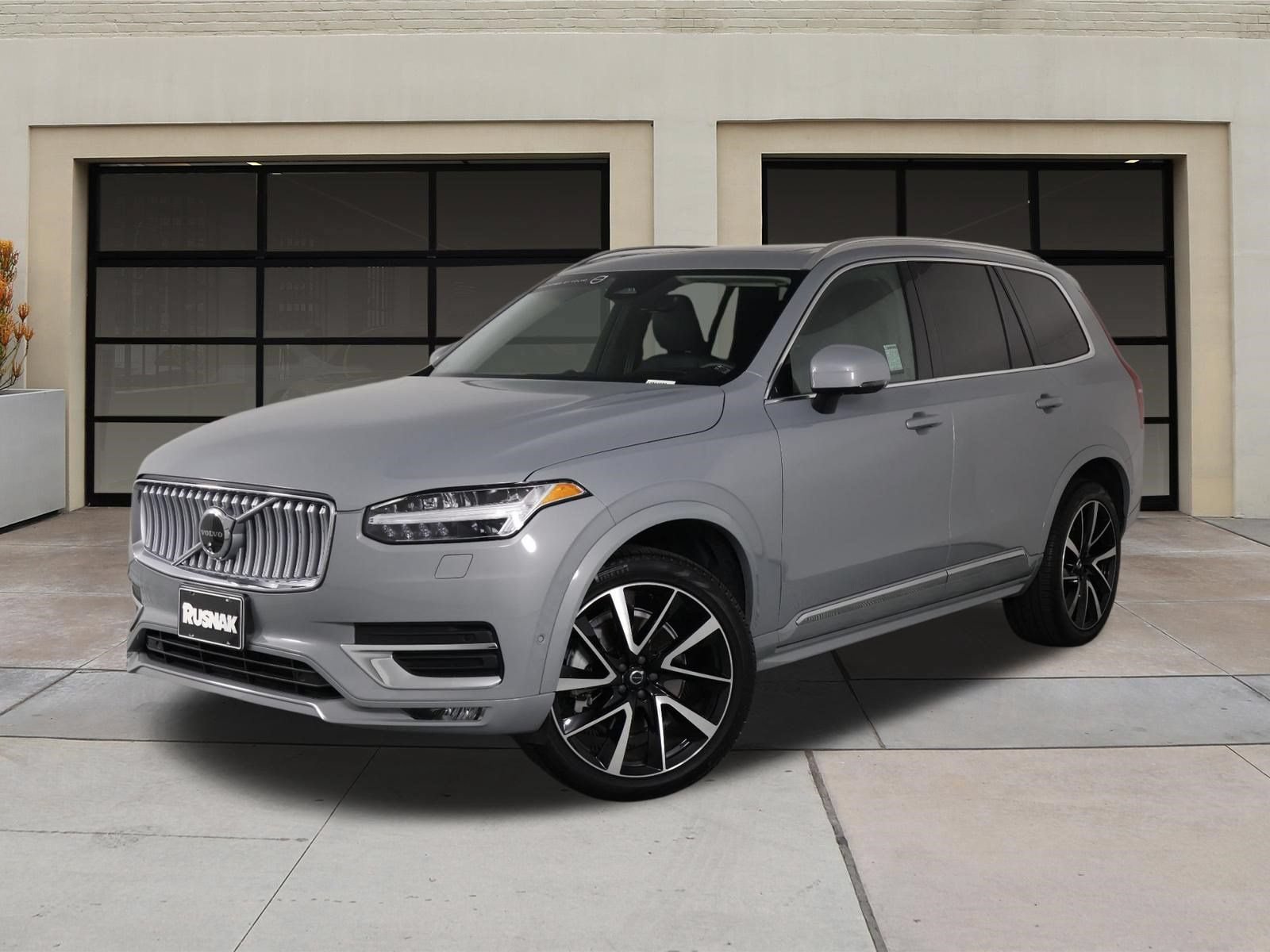 Certified 2024 Volvo XC90 B6 Ultimate AWD/4WD image 3
