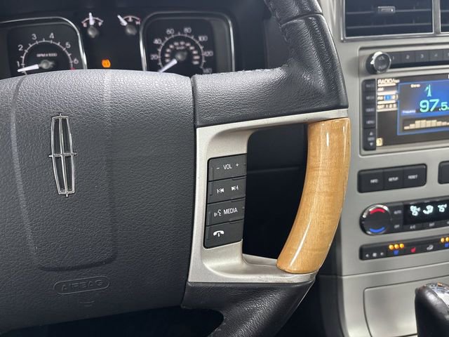 Used 2010 Lincoln MKX AWD image 43