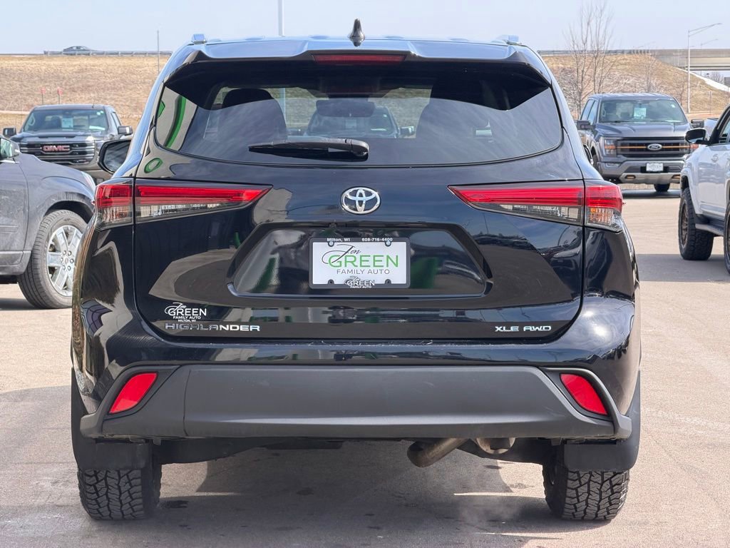 Used 2020 Toyota Highlander XLE image 8