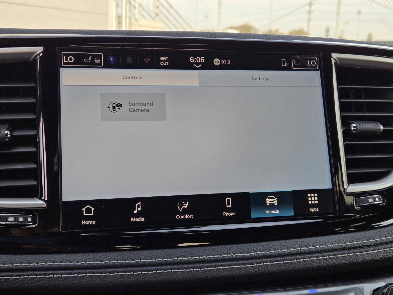 New 2026 Chrysler Pacifica Select image 12