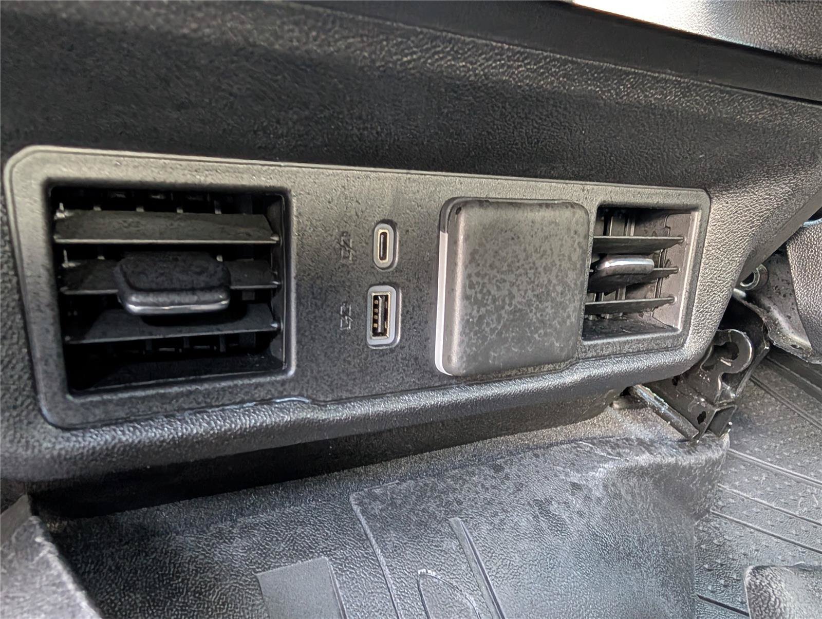 Used 2024 Chevrolet Silverado 1500 LT w/ Protection Package RWD image 15