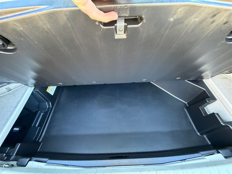 Used 2015 Toyota Prius Two FWD image 18