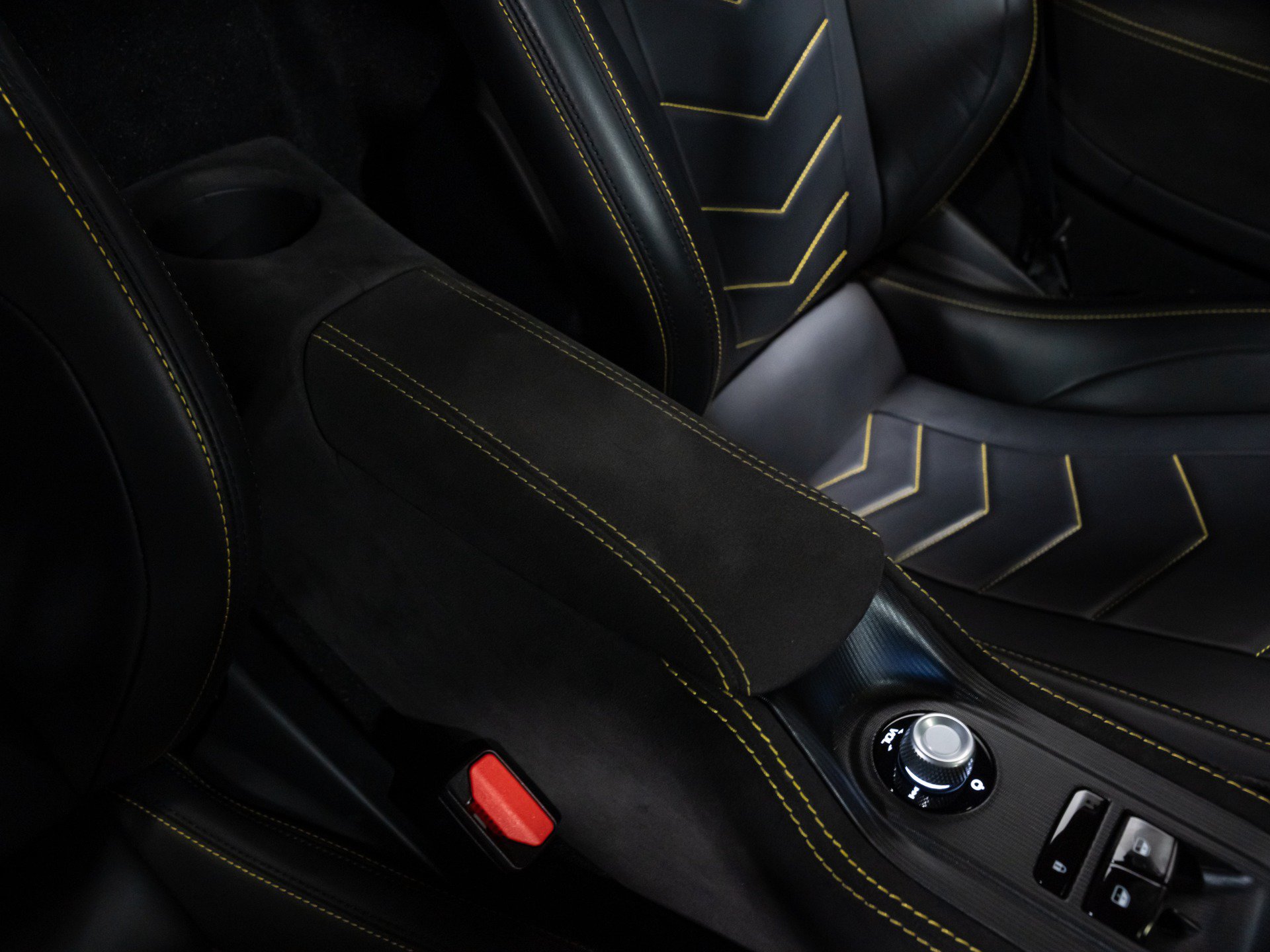 Used 2022 Maserati MC20 Coupe RWD image 76