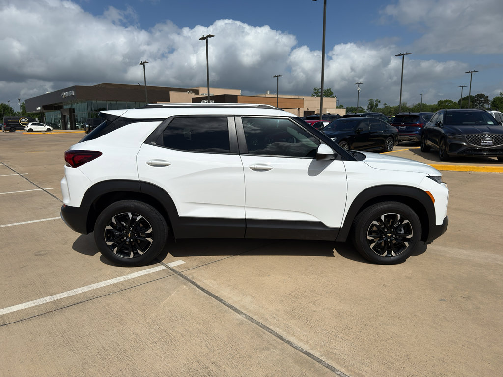 Used 2023 Chevrolet TrailBlazer LT FWD image 8