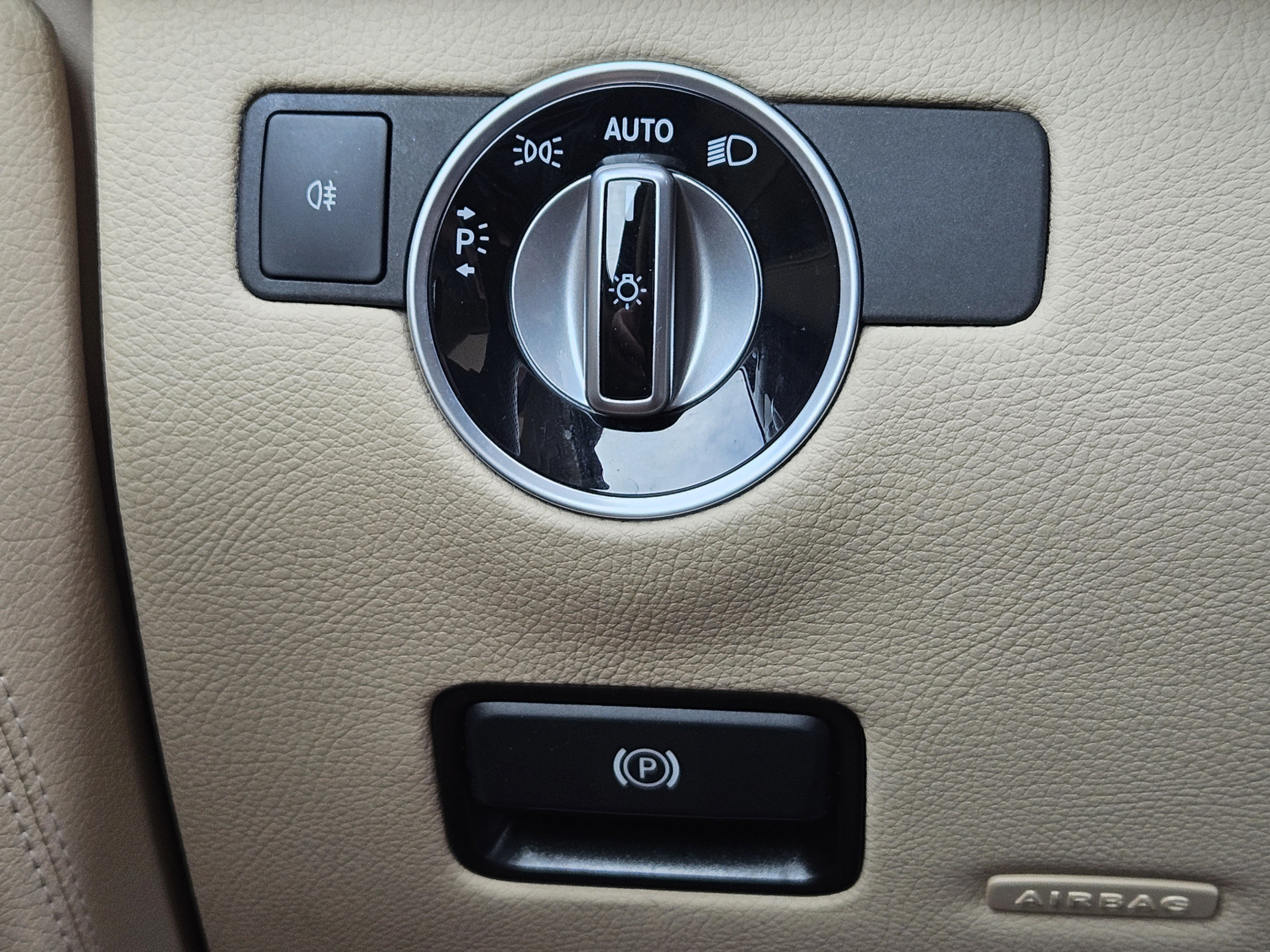 Used 2018 Mercedes-Benz GLE 350 4MATIC image 18