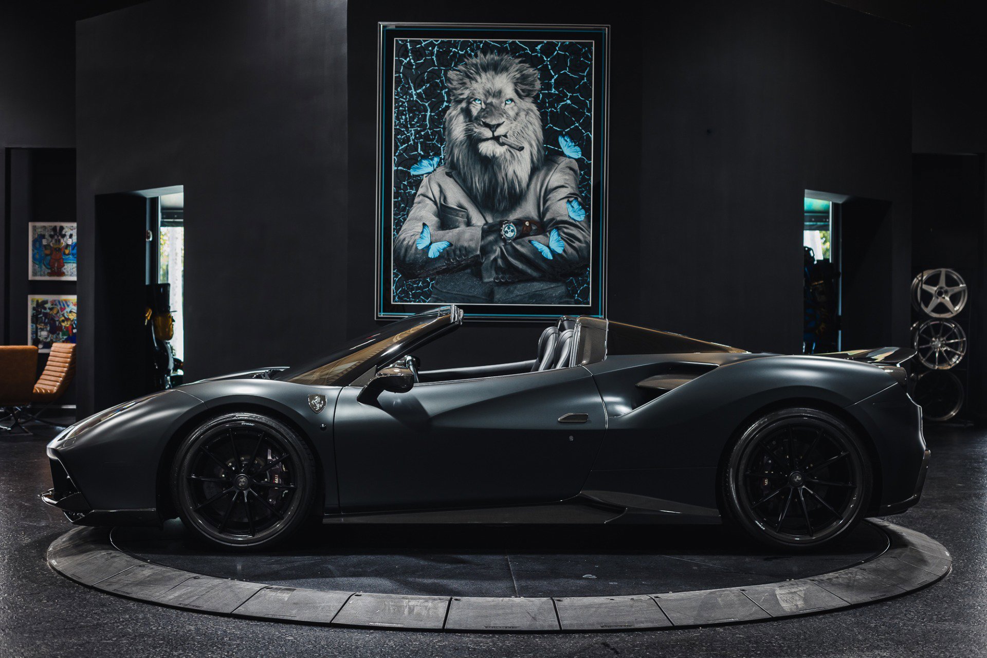 Used 2018 Ferrari 488 Spider RWD image 5