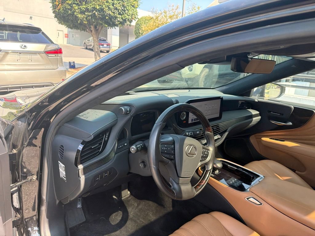 Used 2023 Lexus LS 500 AWD w/ Luxury Package image 29
